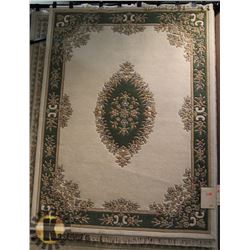 161) BOMBAY 133 WHITE/GREEN, 7X10 TRADITIONAL