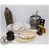 Image 1 : LOT OF MISC COLLECTABLES