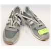 Image 1 : KIDS RUNNERS GREY SIZE 5 SHOES