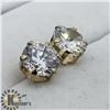 Image 3 : 10K YELLOW GOLD CUBIC ZIRCONIA EARRINGS