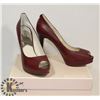 Image 1 : MICHAEL KORS OPEN TOE BURGUNDY SZ 10