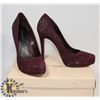 Image 1 : BCBG ENERTION BURGUNDY CLOSED SHOE, SZ 10