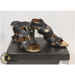 CYNTHIA VINCENT GOLD/BLACK SANDAL SZ 8.5