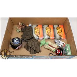 STAR WARS COLLECTIBLES FLAT