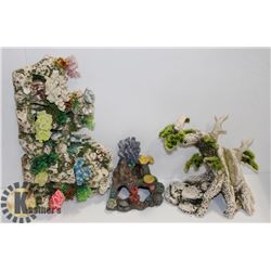 TOTE OF AQUARIUM DECORATIONS