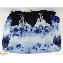 NEW PICADILLY BLUE AND WHITE SHORT SLEEVE DRESS