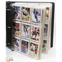 BINDER OF 1990 SCORE HOCKEY AND UPPER DECK