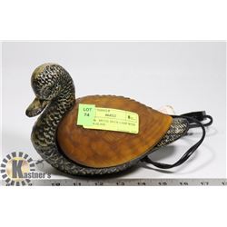 METAL DUCK LAMP WITH AMBER GLASS