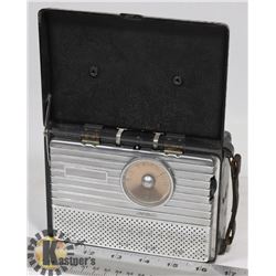 1940S LEATHER LOOK CASES TUBE RADIO.