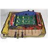 Image 1 : TABLE TOP FOOSEBALL SPORT GAME