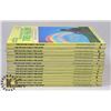 Image 1 : FLAT OF COLLECTOR SESAME STREET BOOK SET