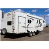 Image 2 : 2010 FOREST RIVER WILDCAT 31FT F31 FIFTH WHEEL