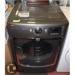 MAYTAG MAXIMA SILVER DRYER.