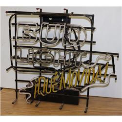 BUD LIGHT NEON SIGN,