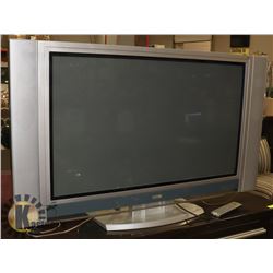 LEGENDS PLASMA 46" TV.