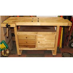 WOODEN WOODWORKING TABLE WITH 2 VICES