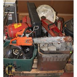 PALLET WITH MOTORCYCLE HELMETS, OIL FILTER, PALLET