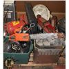 Image 1 : PALLET WITH MOTORCYCLE HELMETS, OIL FILTER, PALLET