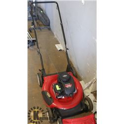 YARD MACHINE LAWN MOWER GAS POWER