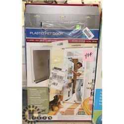 PLASTIC PET DOOR XL