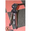 Image 1 : CAMERA TRIPOD AMBICO.