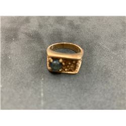 10K LADIES RING WITH BLUE STONE (CHIPPED)