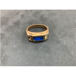 10K LADIES RING WITH BLUE (CHIPPED) & WHITE STONES