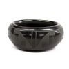 Image 1 : Santa Clara Matte on Black Oval Pottery Bowl