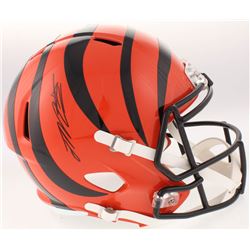 Joe Mixon Signed Cincinnati Bengals Full-Size Speed Helmet (Schwartz Sports COA)