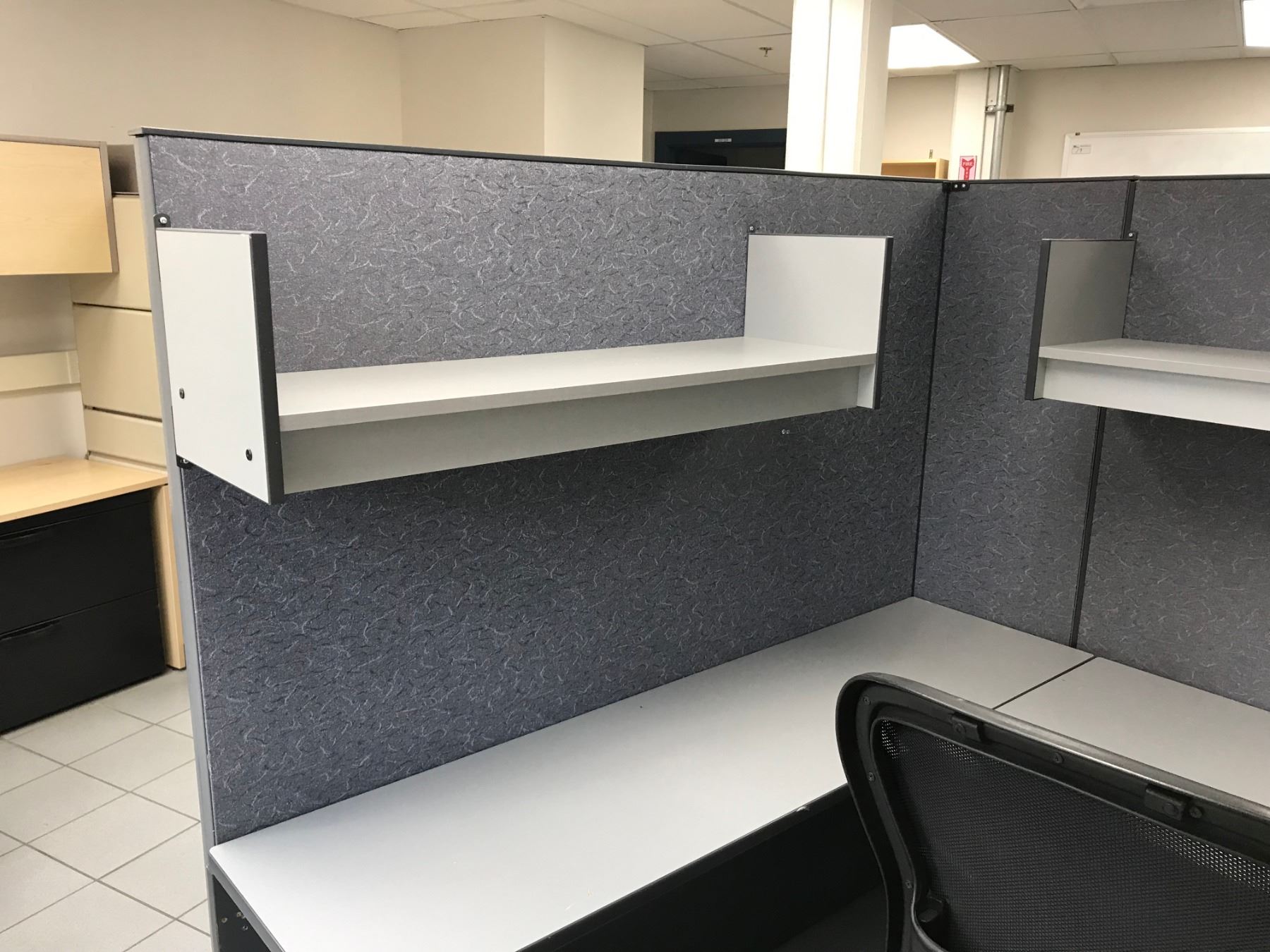 SPACE GREY U-SHAPED OFFICE CUBICLE DESK WITH OVERHEAD COMPARTMENTS, 3 ...