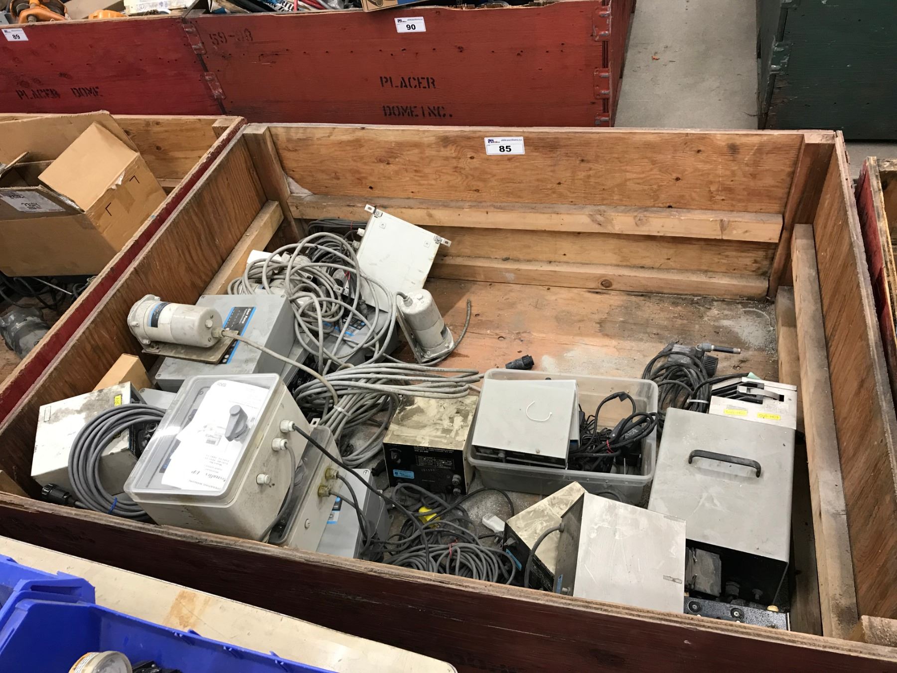 PALLET BIN OF ASSORTED LABORATORY TESTING EQUIPMENT