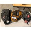 Image 1 : Lot of 3 Baseball Mitts