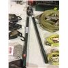 Image 1 : Set of pruner loppers