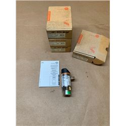 (4) IFM PN7202 Pressure Sensor