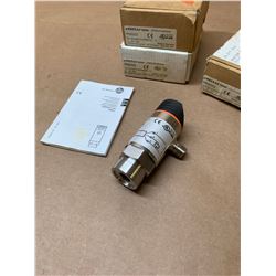 (3) IFM PN5002 Pressure Sensor