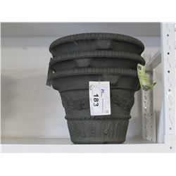 3 NEW GROSFILLEX 18L PLANTERS