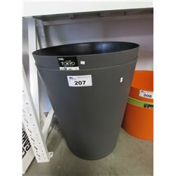 2 NEW TOKYO 132L GROSFILLEX PLANTERS