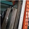 Image 3 : 4 EXTERIOR WINDOWS