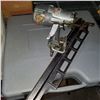 Image 1 : HITACHI AIR NAILER