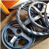 Image 2 : 5 CAST IRON WHEELS