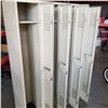 Image 3 : BANK OF 4 LOCKERS 6 FOOT TALL, 4 FOOT WIDE, 18 INCHES DEEP
