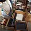 Image 1 : LARGE LOT OF PICTURE FRAMES