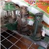 Image 2 : 2 COLEMAN CAMP LANTERNS, ELECTRIC LANTERN, AND SMALL LANTERN