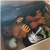 Image 2 : WEREWOLF TOY AND MASKS