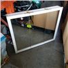 Image 1 : WHITE 3-PANEL MEDICINE CABINET