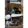 Image 2 : BOX OF RIDER SUNGLASSES, DISHES, AND TABLE LAMP