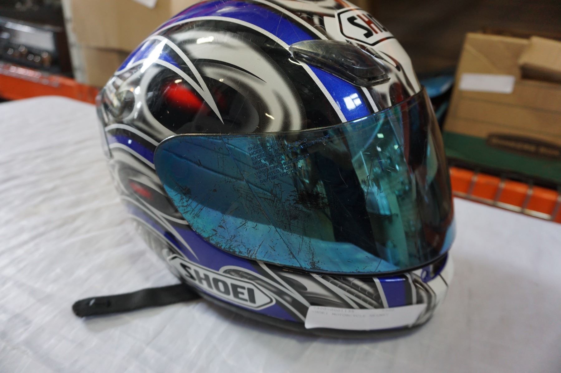 SHOEI MOTORCYCLE HELMET - Big Valley Auction