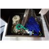 Image 2 : LOT OF JEWELLERY, JEWELLERY BOX, AND NECKLACE TREES