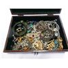 Image 1 : EASTERN BOX W/ JEWELLERY
