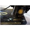 Image 3 : ANTIQUE SINGER SEWING MACHINE W/ PEDAL